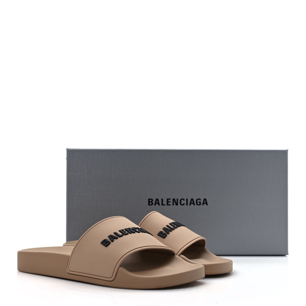New Authentic BALENCIAGA 
Rubber Logo Pool Slide Sandals 36 Beige Black